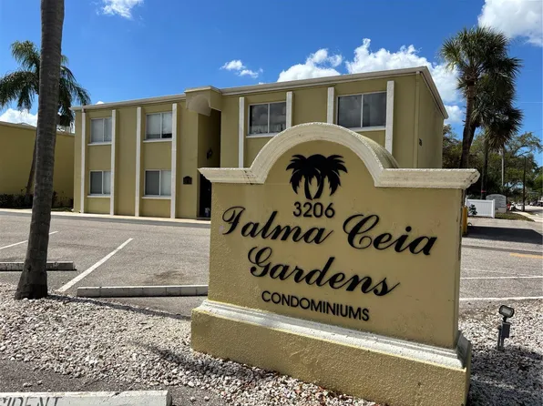 3206 W Azeele St APT 230, Tampa, FL 33609