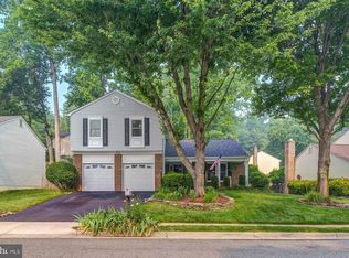8306 Terra Grande Ave, Springfield, VA 22153