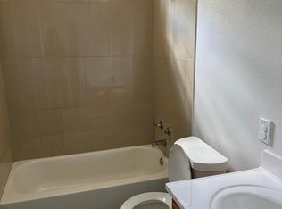 755 Country Club Dr #2, Seguin, TX 78155