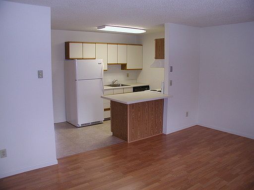 2nd image of 532 Sacandaga Rd APT 33