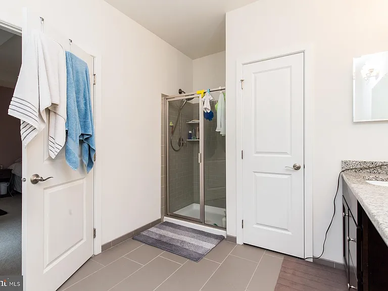 207 Brinley Ct — Photo 12