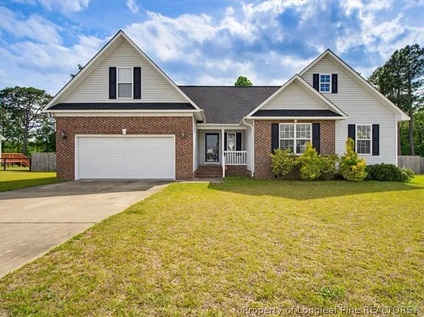 332 Wood Valley Ln, Raeford, NC 28376