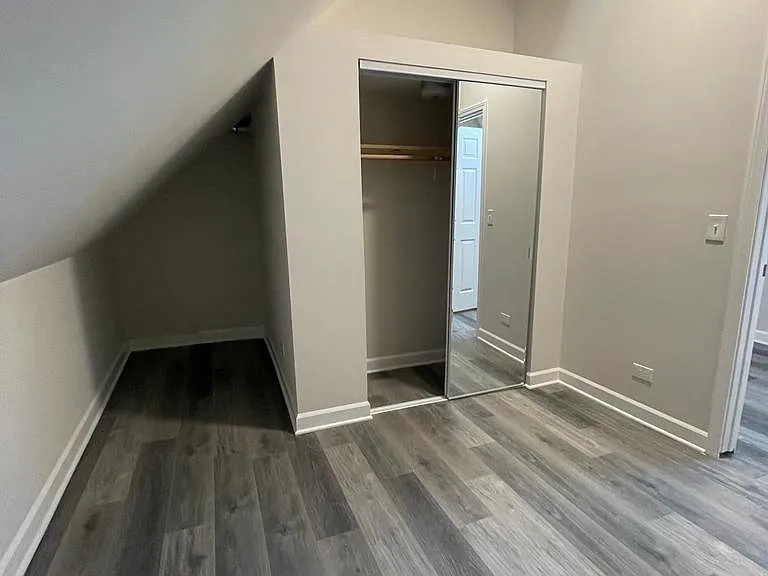 2917 W Cermak Rd #4R — Photo 5