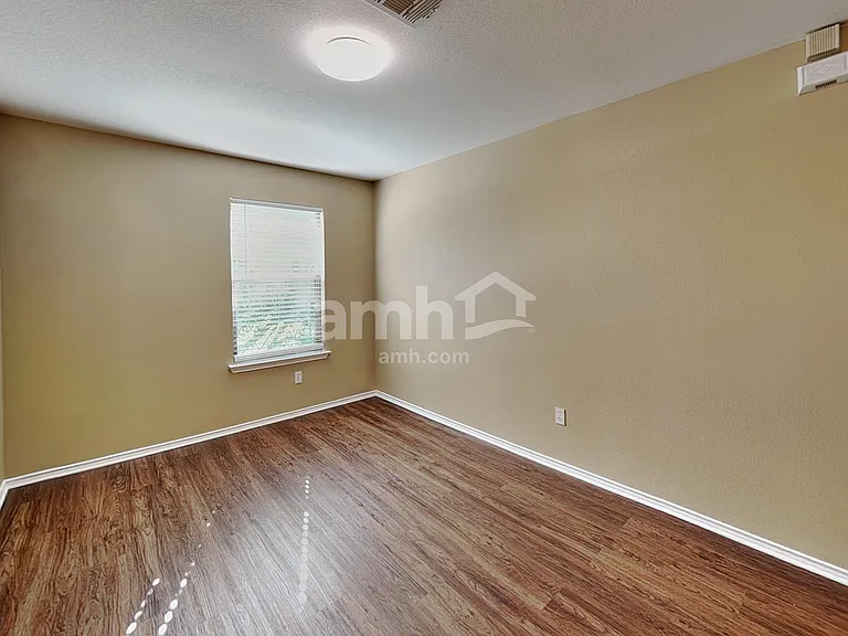 51 Jan Ln — Photo 9
