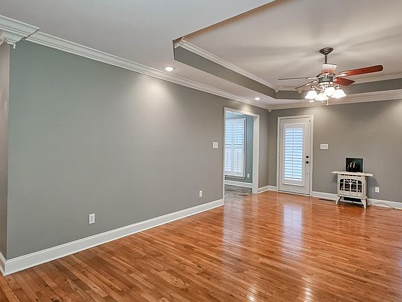 4th image of 27749 Michael Ln