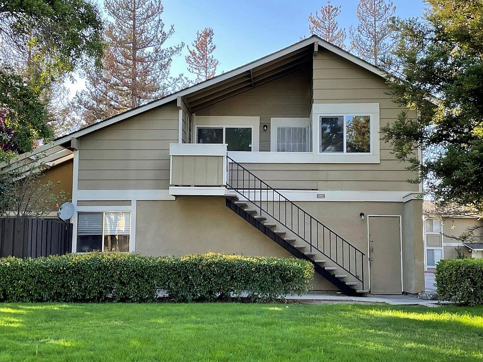 1st image of 2299 Warfield Way Unit B