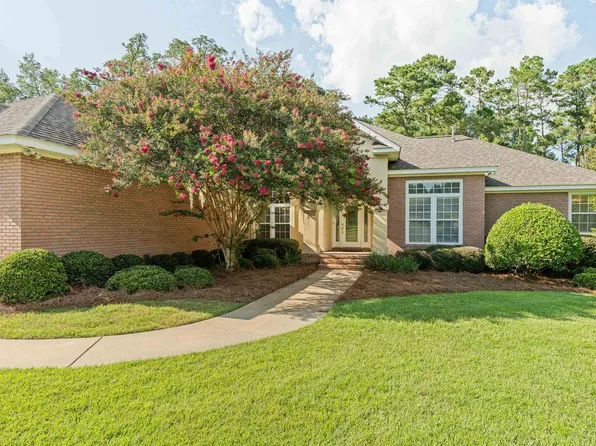 2863 Royal Isle Dr, Tallahassee, FL 32312