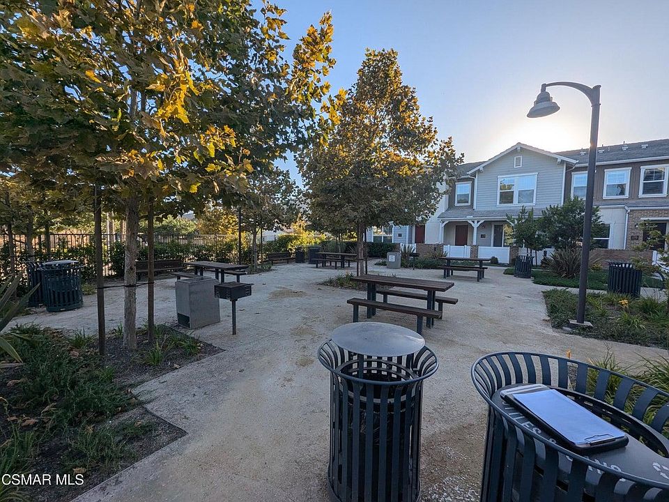 picnic area right outside