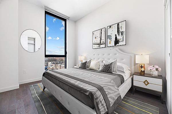 1st image of 91-09 Roosevelt Ave #401