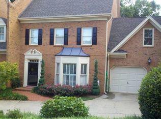 1273 Fairfield E, Dunwoody, GA 30338