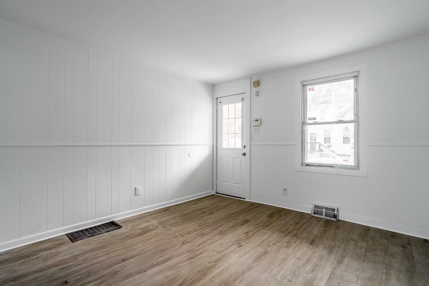 3 bed, 812 sqft, $2,150 — Photo 2