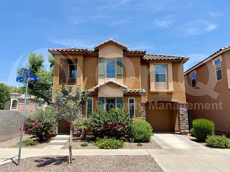 7842 W Cypress St — Photo 3