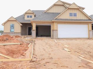 10300 SW 55th Ter, Mustang, OK 73064