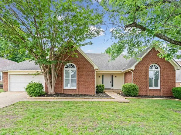 810 N Walnut Bend Rd, Cordova, TN 38018
