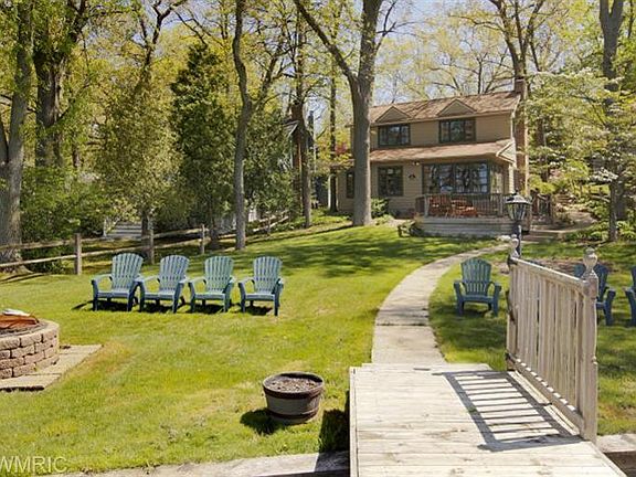 2nd image of 492 E Gull Lake Dr