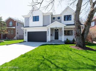 4635 Laurel Ave, Glenview, IL 60025