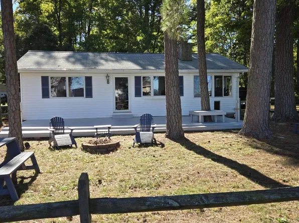 356 Popes Creek Ave, Montross, VA 22520