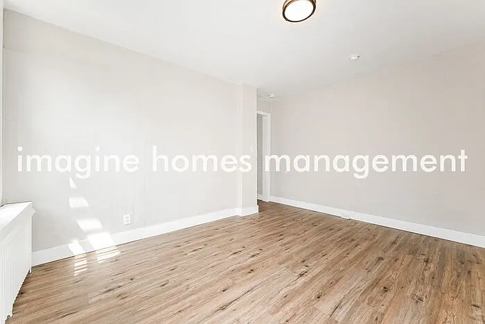 164 S 15th St #1 — Photo 2