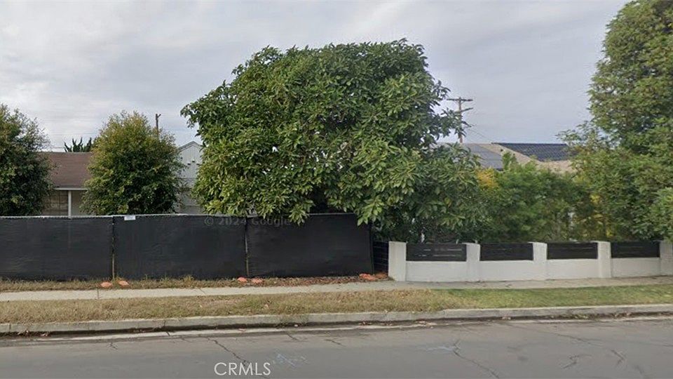 1st image of 8307 Georgetown Ave #12