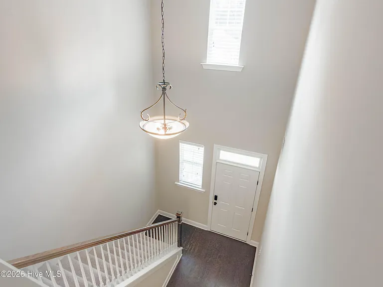 1945 Kenlock Dr — Photo 13