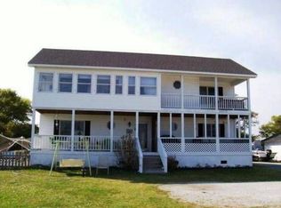 605 Oak Hammock Dr, Harkers Island, NC 28531