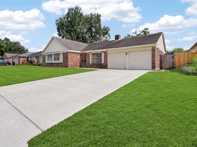 11239 Carvel Ln — Photo 5