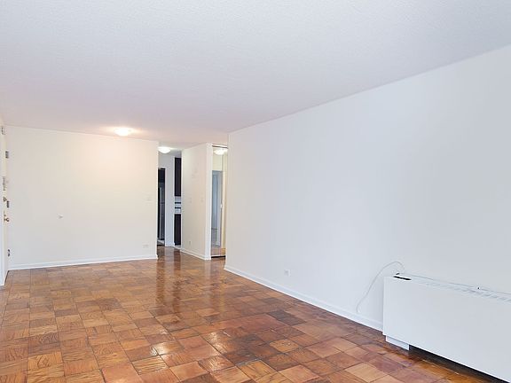 2nd image of 7235 112th St APT 6G