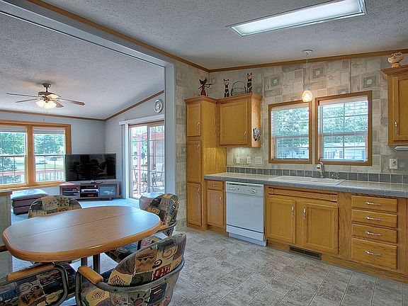 2nd image of 18644 Cassie Ln