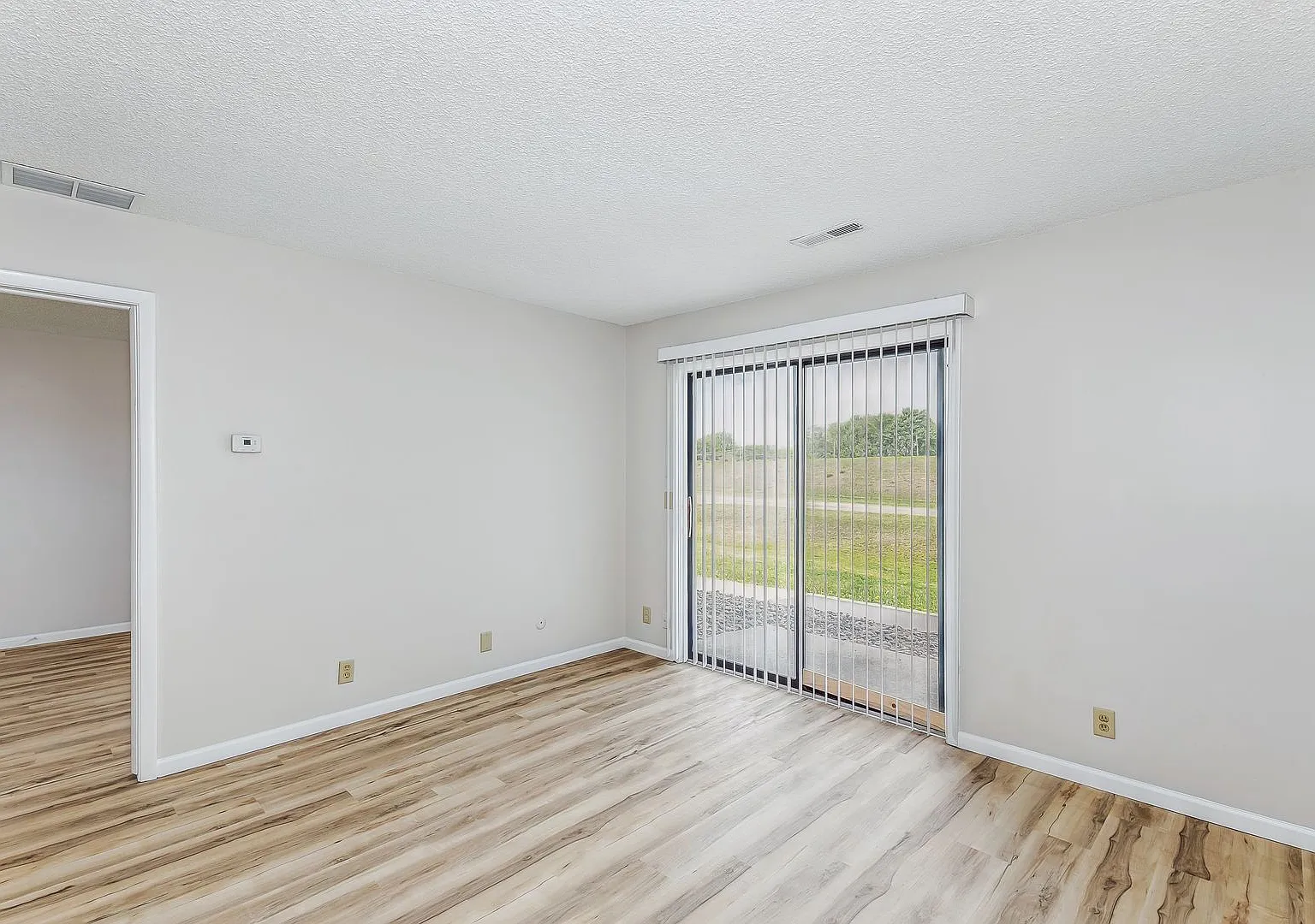 North Ridge Apartments — Photo 2