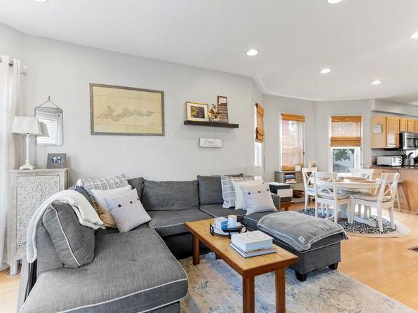 39 King St #2
