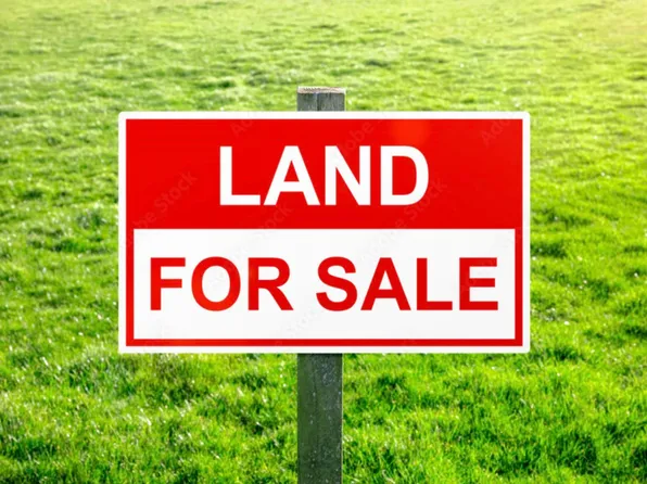 4754 Gladstone St, Vancouver, BC V5N 5A5