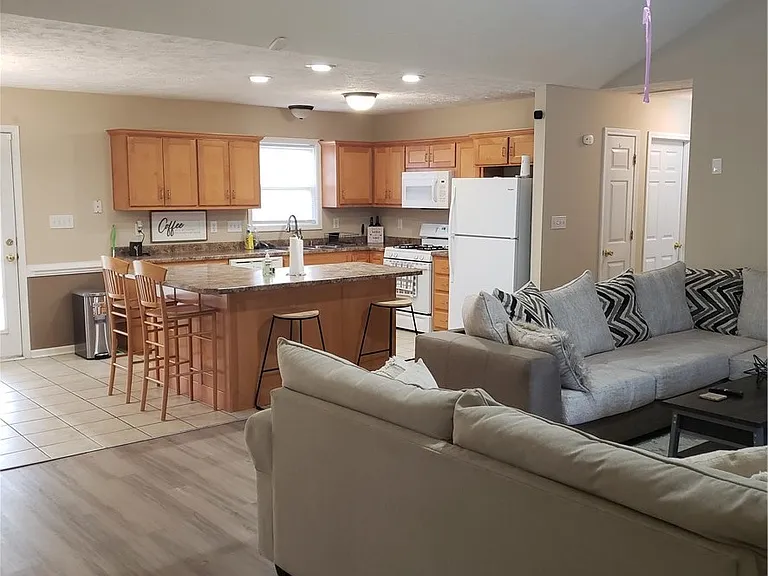 5357 Pringle Way — Photo 3