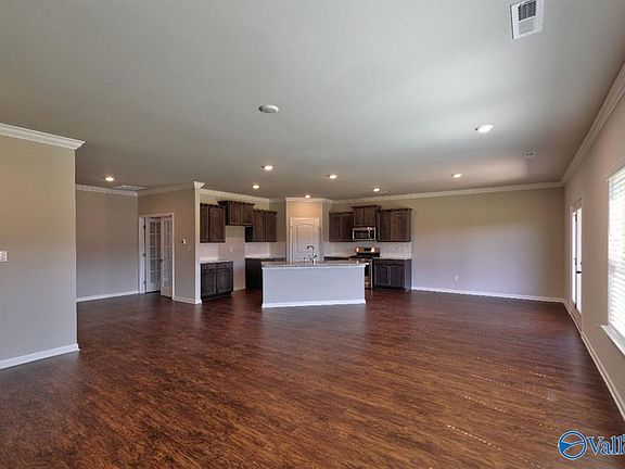 4th image of 128 Oak Fletcher Dr