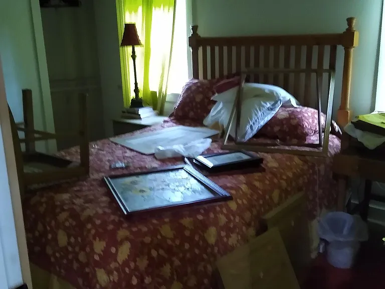 Small bedroom this is a queen size bed