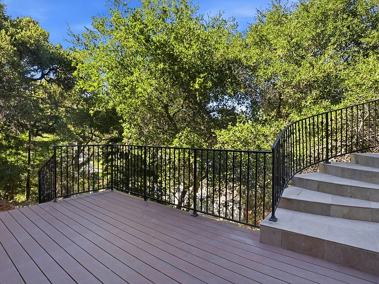 3911 Pepper Tree Ct — Photo 70