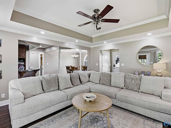 2nd image of 424 Granite Cir