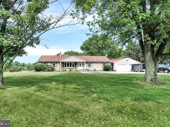 12607 Stamper Rd, Brogue, PA 17309