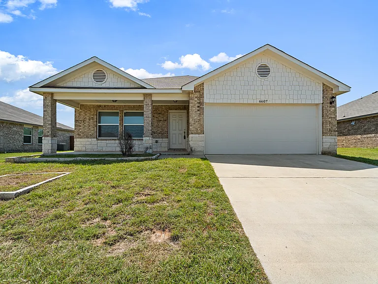 6607 Catherine Dr — Photo 1