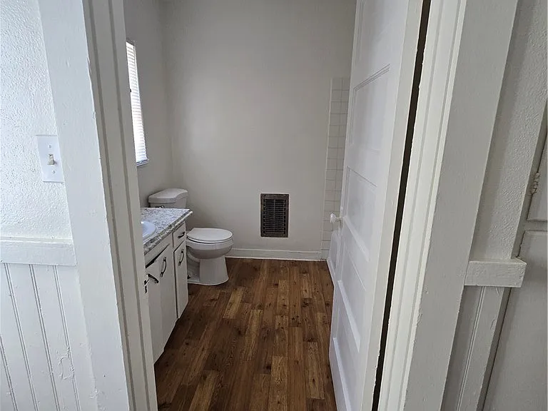 209 S Birch St #B — Photo 12