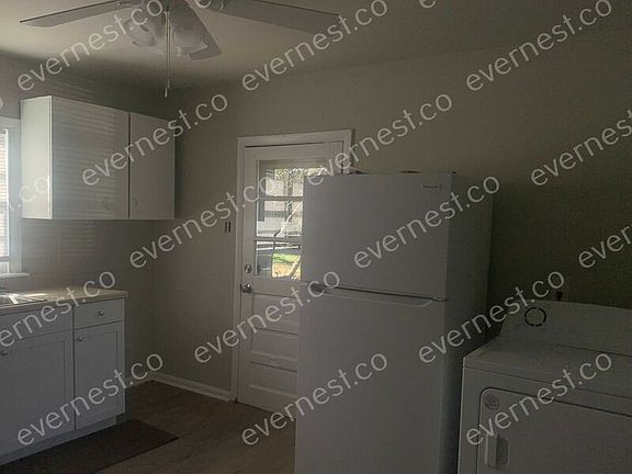 2nd image of 2306 Harwood St