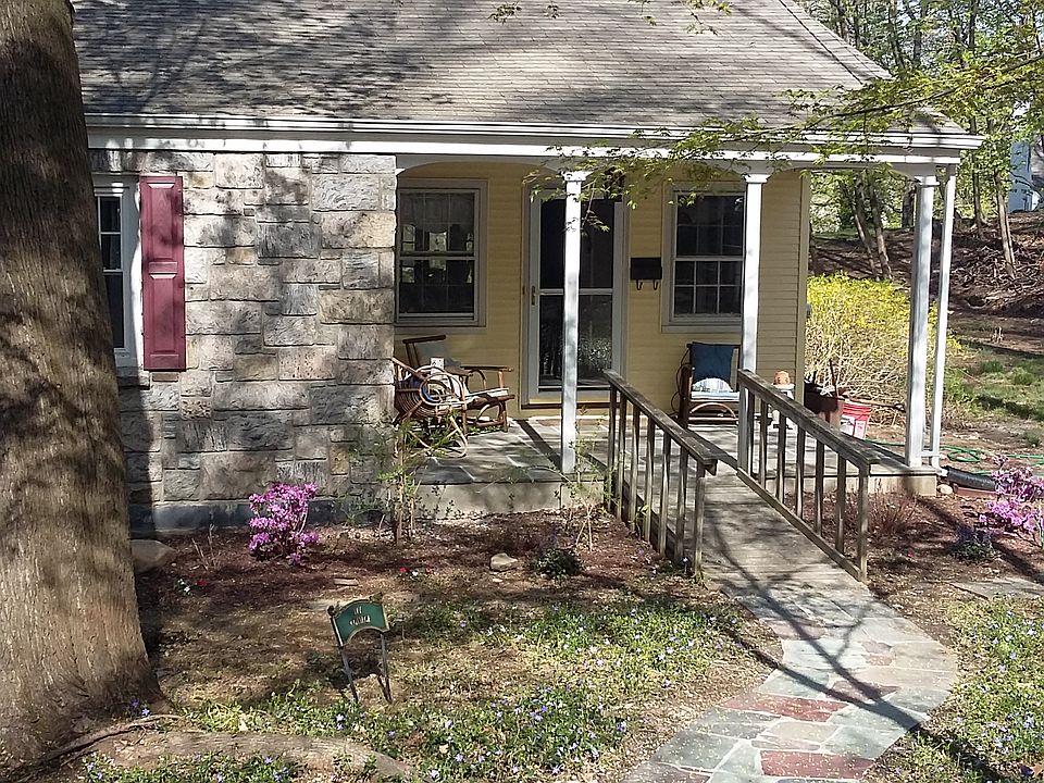 2nd image of 81 Hamilton Ave