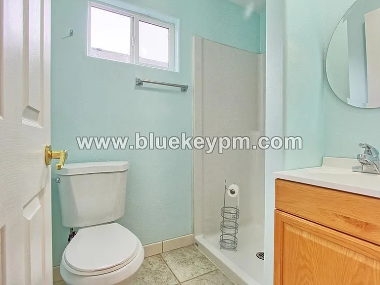 140 NE 156th Ave — Photo 7