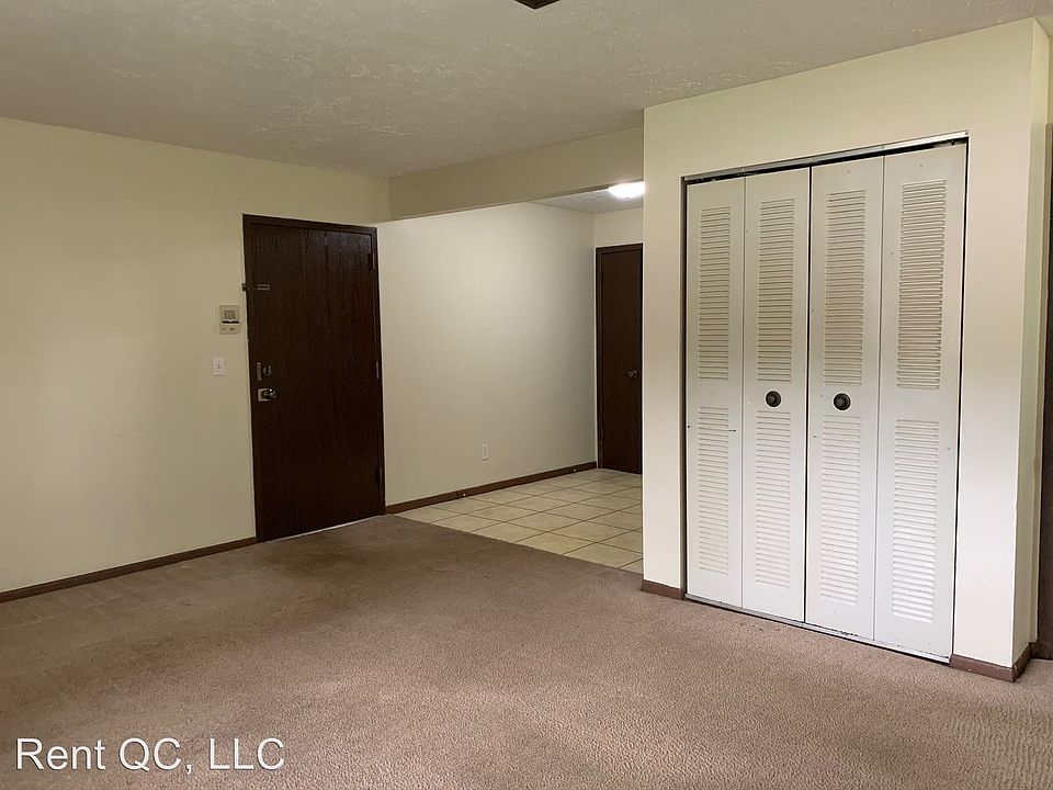 Timber Knoll 3743 3743 53rd St Moline IL Zillow