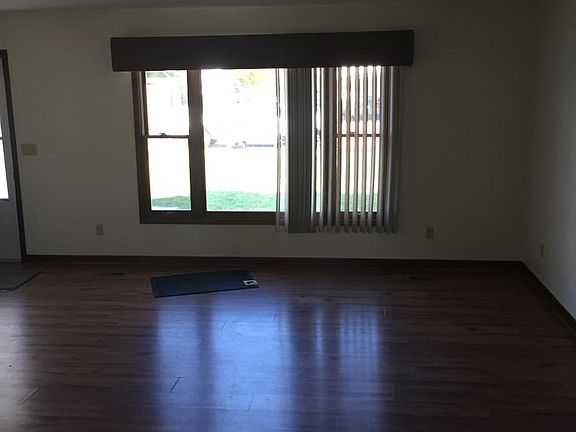 4th image of 1603 Washington Ave