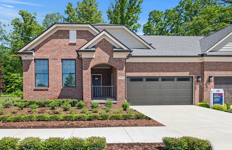 Abbeyville Model Now Open!