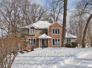 699 Bayside Dr, Metamora, IL