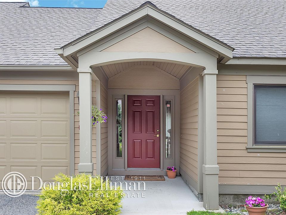 1st image of 682B Heritage Hls