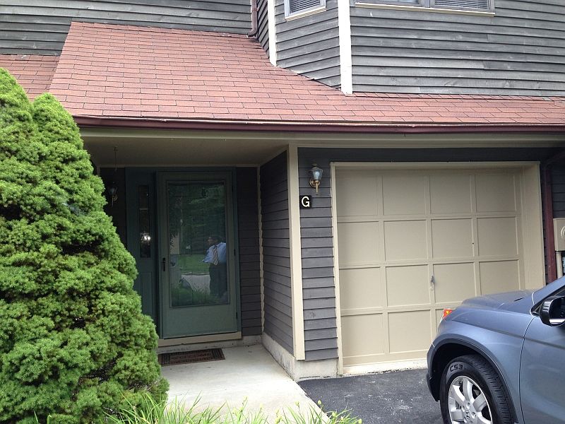 1st image of 38 Lexington Ln