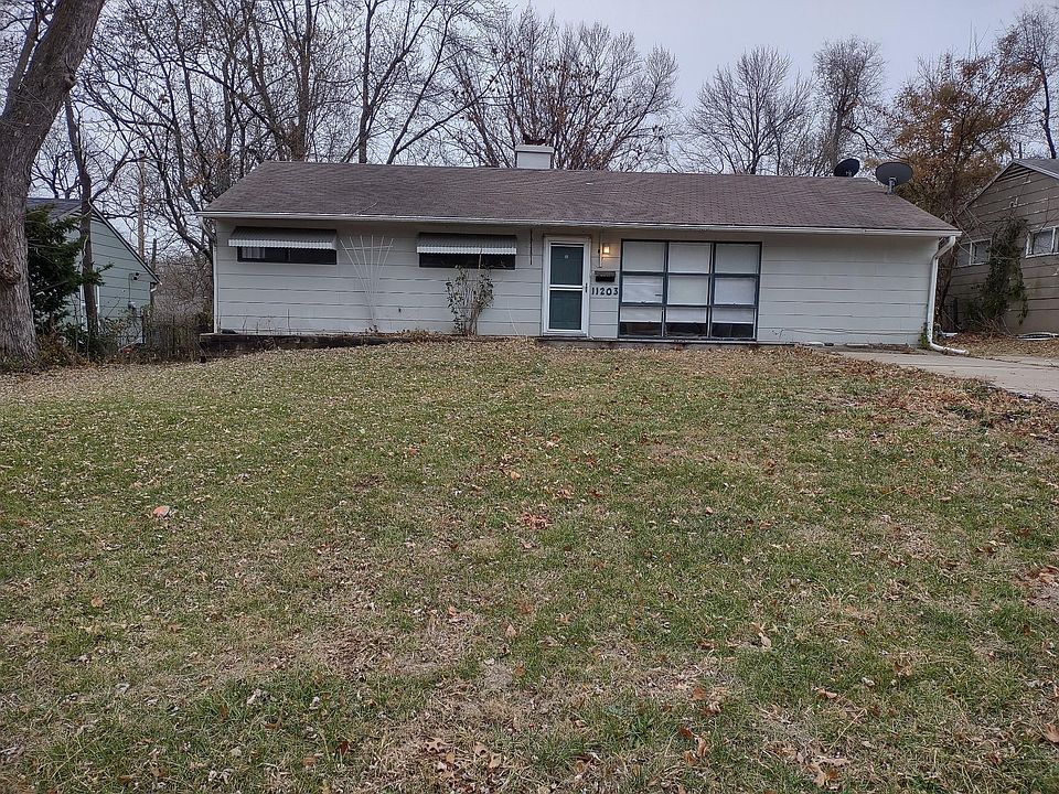 1st image of 11203 Crystal Ave