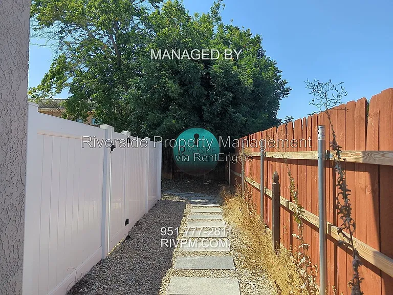23119 Donahue Ct #2 — Photo 12